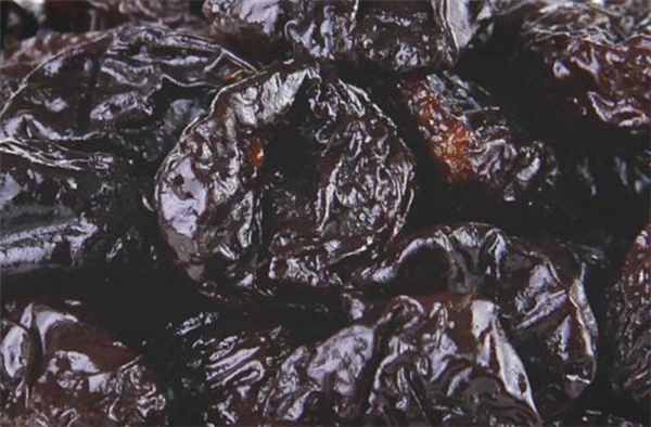 吃西梅肚子咕噜咕噜响怎么回事,吃西梅会拉肚子吗