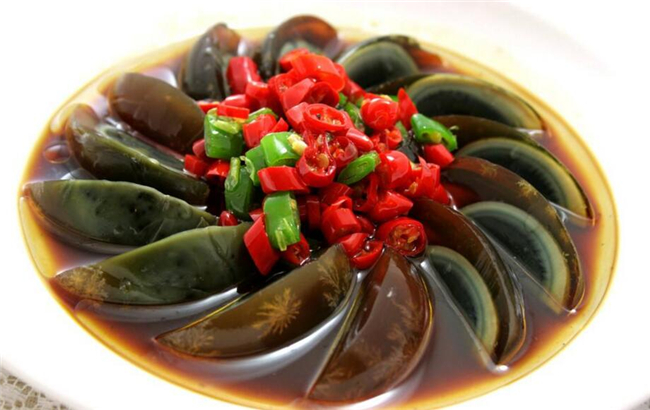 松花蛋是什么蛋做成的,松花蛋是什么蛋变的