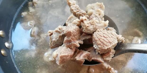 五香牛肉怎么煮，五香牛肉的做法及配料