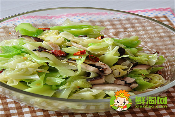 隔夜的包菜可以吃吗,包菜焯水再炒好吃吗