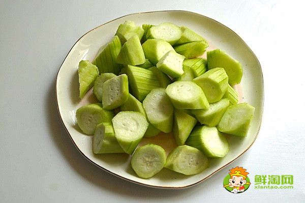 丝瓜有点苦能吃吗，这种丝瓜以后千万不要再吃了