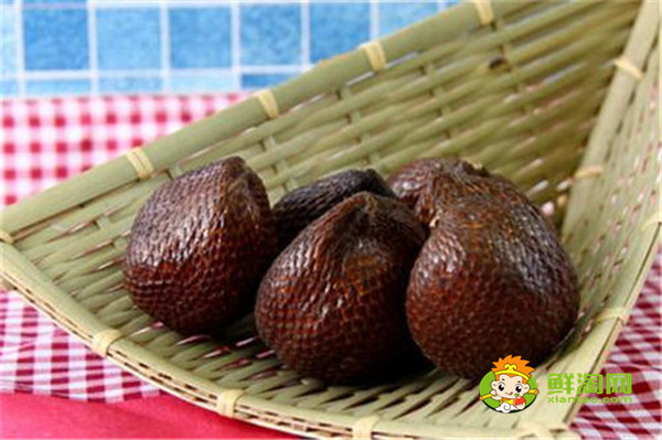 赤湖果是蛇皮果吗,赤湖果和蛇皮果区别较大