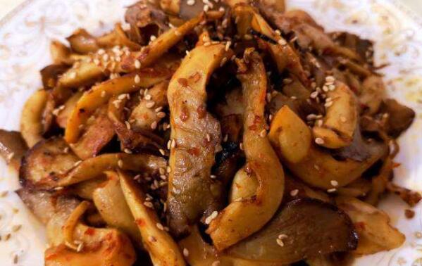 平菇长白毛了还能吃吗