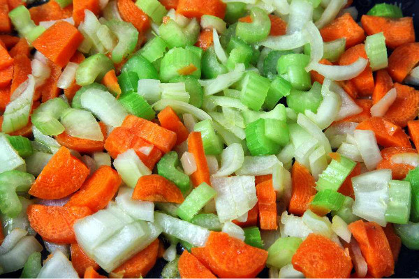 自制牛肉汉堡肉饼做法,日式美食的牛肉汉堡肉饼做法